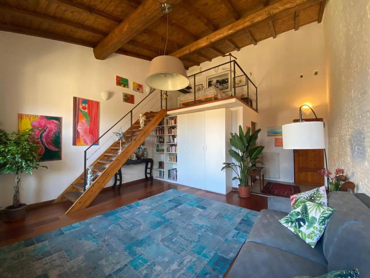 Charming Portion Of In Oltrarno Area * Firenze